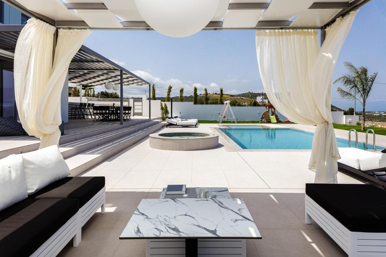 Alma Villa, 2000M2 Luxury Living, By Thinkvilla Angeliana  Exterior photo