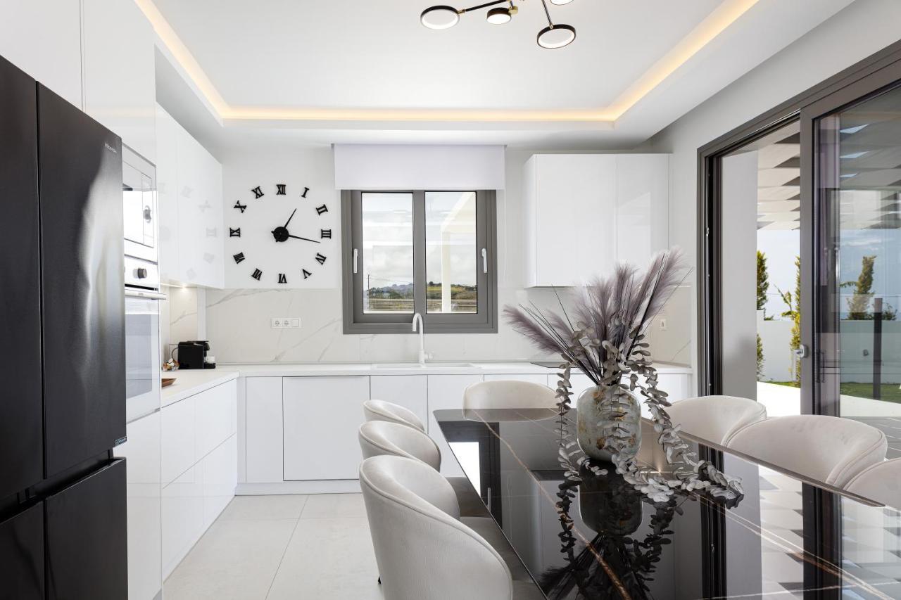 Alma Villa, 2000M2 Luxury Living, By Thinkvilla Angeliana  Exterior photo