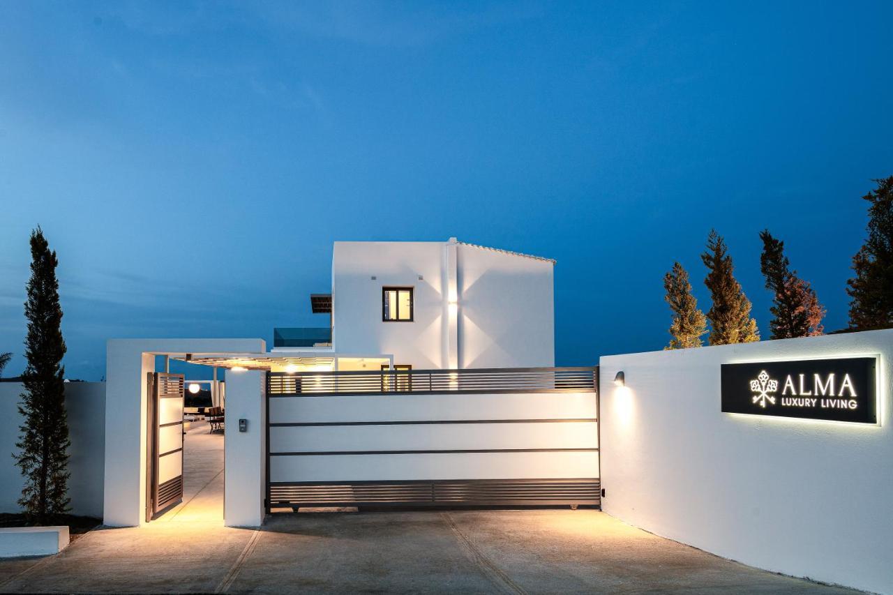 Alma Villa, 2000M2 Luxury Living, By Thinkvilla Angeliana  Exterior photo