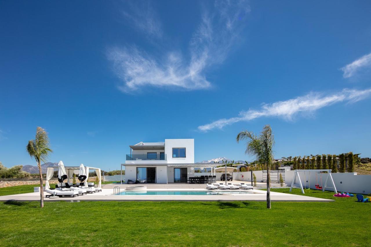Alma Villa, 2000M2 Luxury Living, By Thinkvilla Angeliana  Exterior photo
